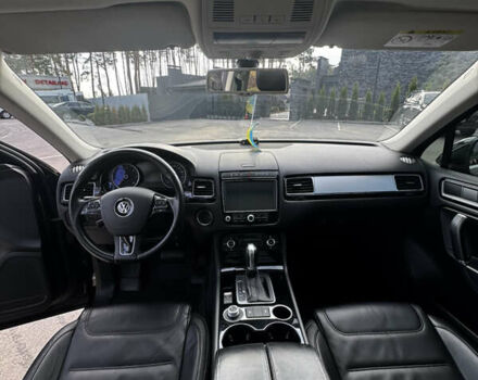 Чорний Фольксваген Туарег, об'ємом двигуна 2.97 л та пробігом 230 тис. км за 26000 $, фото 9 на Automoto.ua