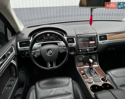 Черный Фольксваген Туарег, объемом двигателя 3.6 л и пробегом 219 тыс. км за 16999 $, фото 10 на Automoto.ua