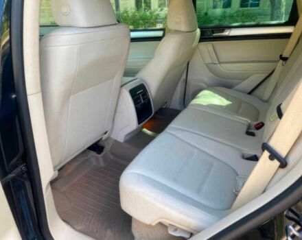 Черный Фольксваген Туарег, объемом двигателя 3 л и пробегом 74 тыс. км за 4200 $, фото 10 на Automoto.ua