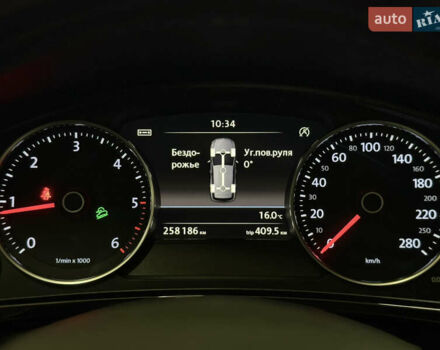 Черный Фольксваген Туарег, объемом двигателя 3 л и пробегом 258 тыс. км за 24799 $, фото 15 на Automoto.ua