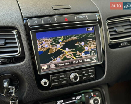 Чорний Фольксваген Туарег, об'ємом двигуна 2.97 л та пробігом 194 тис. км за 22499 $, фото 38 на Automoto.ua