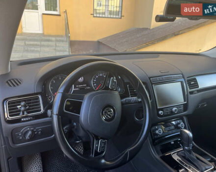 Черный Фольксваген Туарег, объемом двигателя 2.97 л и пробегом 195 тыс. км за 25900 $, фото 10 на Automoto.ua