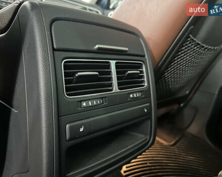 Черный Фольксваген Туарег, объемом двигателя 3 л и пробегом 56 тыс. км за 27000 $, фото 35 на Automoto.ua