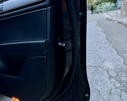 Черный Фольксваген Туарег, объемом двигателя 2.97 л и пробегом 267 тыс. км за 19900 $, фото 82 на Automoto.ua