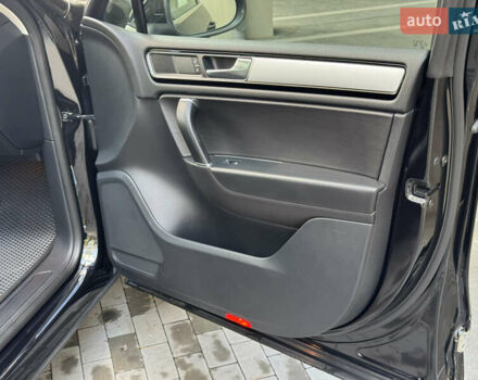 Чорний Фольксваген Туарег, об'ємом двигуна 2.97 л та пробігом 194 тис. км за 22499 $, фото 49 на Automoto.ua