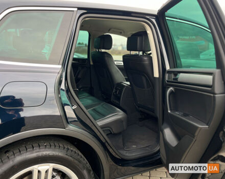 Черный Фольксваген Туарег, объемом двигателя 3 л и пробегом 129 тыс. км за 27500 $, фото 27 на Automoto.ua