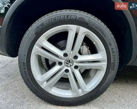 Черный Фольксваген Туарег, объемом двигателя 2.97 л и пробегом 267 тыс. км за 19900 $, фото 24 на Automoto.ua