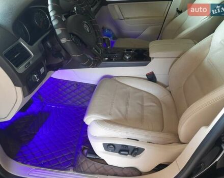 Черный Фольксваген Туарег, объемом двигателя 2.97 л и пробегом 145 тыс. км за 25300 $, фото 4 на Automoto.ua