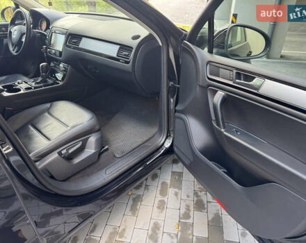 Чорний Фольксваген Туарег, об'ємом двигуна 2.97 л та пробігом 194 тис. км за 22499 $, фото 47 на Automoto.ua