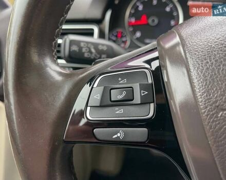 Черный Фольксваген Туарег, объемом двигателя 2.97 л и пробегом 159 тыс. км за 35490 $, фото 16 на Automoto.ua