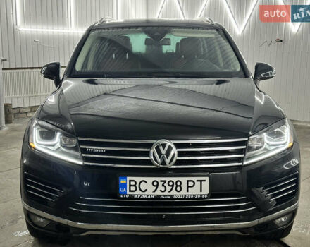 Черный Фольксваген Туарег, объемом двигателя 3 л и пробегом 56 тыс. км за 27000 $, фото 2 на Automoto.ua