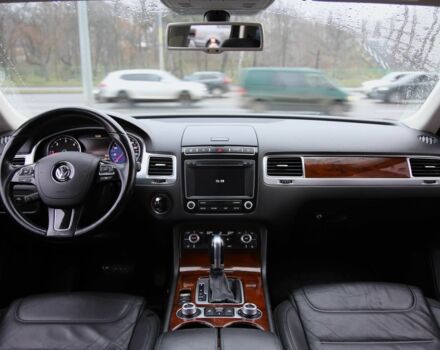 Черный Фольксваген Туарег, объемом двигателя 3 л и пробегом 241 тыс. км за 22500 $, фото 11 на Automoto.ua