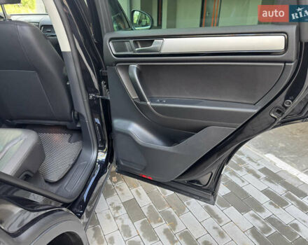 Чорний Фольксваген Туарег, об'ємом двигуна 2.97 л та пробігом 194 тис. км за 22499 $, фото 53 на Automoto.ua