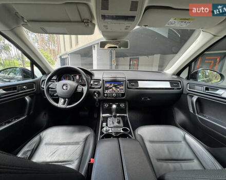 Чорний Фольксваген Туарег, об'ємом двигуна 2.97 л та пробігом 194 тис. км за 22499 $, фото 29 на Automoto.ua