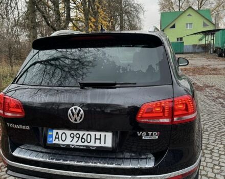 Чорний Фольксваген Туарег, об'ємом двигуна 3 л та пробігом 275 тис. км за 26000 $, фото 4 на Automoto.ua