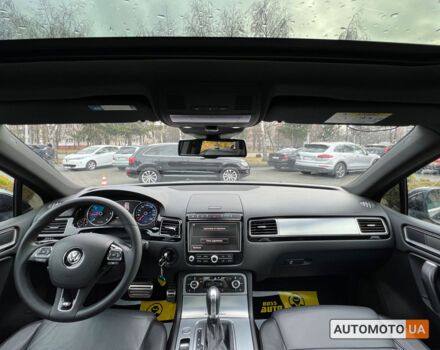 Черный Фольксваген Туарег, объемом двигателя 3 л и пробегом 212 тыс. км за 31590 $, фото 11 на Automoto.ua