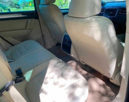 Черный Фольксваген Туарег, объемом двигателя 3 л и пробегом 74 тыс. км за 4200 $, фото 9 на Automoto.ua