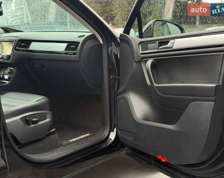 Черный Фольксваген Туарег, объемом двигателя 3.6 л и пробегом 220 тыс. км за 16900 $, фото 63 на Automoto.ua