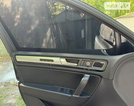 Чорний Фольксваген Туарег, об'ємом двигуна 2.97 л та пробігом 130 тис. км за 33000 $, фото 20 на Automoto.ua