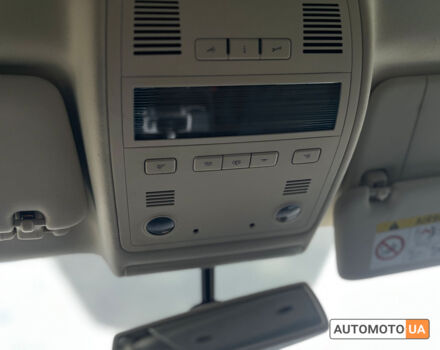 Черный Фольксваген Туарег, объемом двигателя 3 л и пробегом 129 тыс. км за 27500 $, фото 21 на Automoto.ua