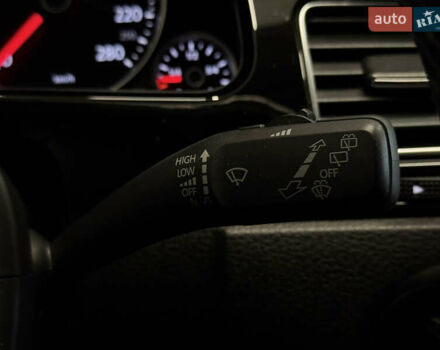 Черный Фольксваген Туарег, объемом двигателя 3 л и пробегом 258 тыс. км за 24799 $, фото 22 на Automoto.ua