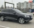 Чорний Фольксваген Туарег, об'ємом двигуна 3 л та пробігом 246 тис. км за 27700 $, фото 3 на Automoto.ua