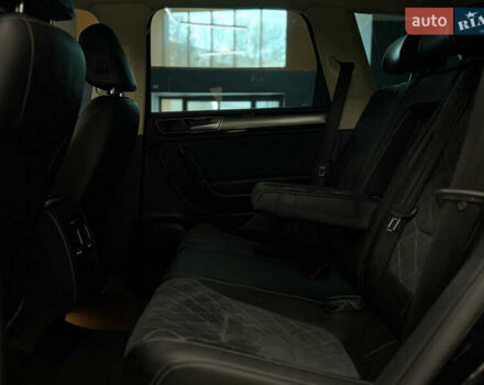 Черный Фольксваген Туарег, объемом двигателя 3 л и пробегом 258 тыс. км за 24799 $, фото 9 на Automoto.ua