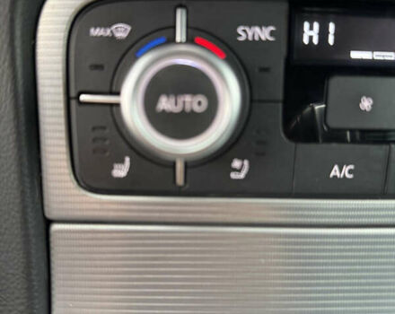 Черный Фольксваген Туарег, объемом двигателя 2.97 л и пробегом 275 тыс. км за 26000 $, фото 24 на Automoto.ua