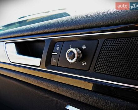 Чорний Фольксваген Туарег, об'ємом двигуна 2.97 л та пробігом 239 тис. км за 20800 $, фото 6 на Automoto.ua