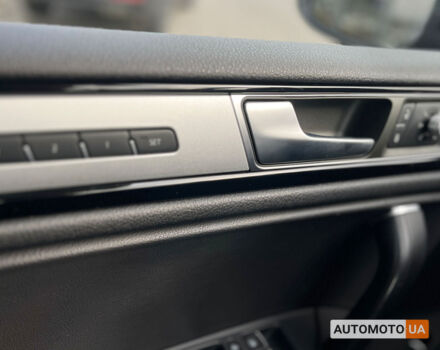 Черный Фольксваген Туарег, объемом двигателя 3 л и пробегом 129 тыс. км за 27500 $, фото 9 на Automoto.ua