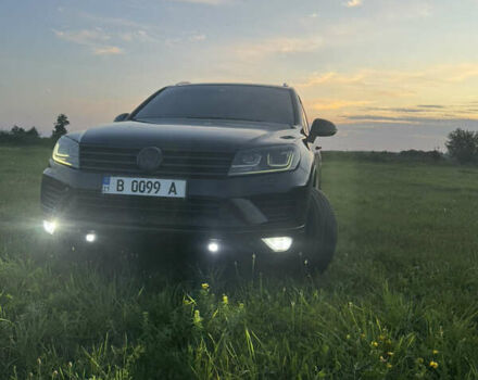 Черный Фольксваген Туарег, объемом двигателя 3 л и пробегом 230 тыс. км за 26000 $, фото 3 на Automoto.ua