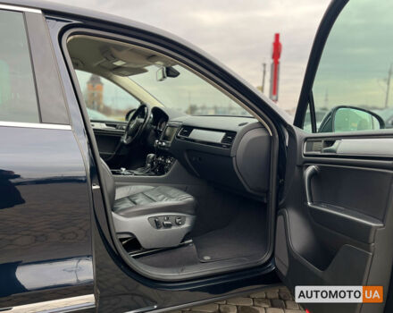 Черный Фольксваген Туарег, объемом двигателя 3 л и пробегом 129 тыс. км за 27500 $, фото 24 на Automoto.ua