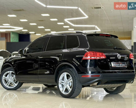 Черный Фольксваген Туарег, объемом двигателя 3 л и пробегом 258 тыс. км за 24799 $, фото 2 на Automoto.ua