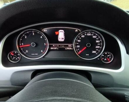 Черный Фольксваген Туарег, объемом двигателя 3 л и пробегом 204 тыс. км за 26500 $, фото 5 на Automoto.ua