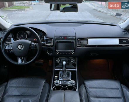 Черный Фольксваген Туарег, объемом двигателя 2.97 л и пробегом 267 тыс. км за 19900 $, фото 37 на Automoto.ua