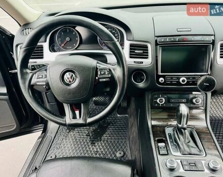 Чорний Фольксваген Туарег, об'ємом двигуна 2.97 л та пробігом 275 тис. км за 23200 $, фото 27 на Automoto.ua