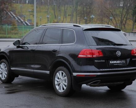 Черный Фольксваген Туарег, объемом двигателя 3 л и пробегом 241 тыс. км за 22500 $, фото 3 на Automoto.ua