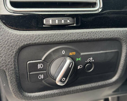 Черный Фольксваген Туарег, объемом двигателя 2.97 л и пробегом 275 тыс. км за 26000 $, фото 23 на Automoto.ua