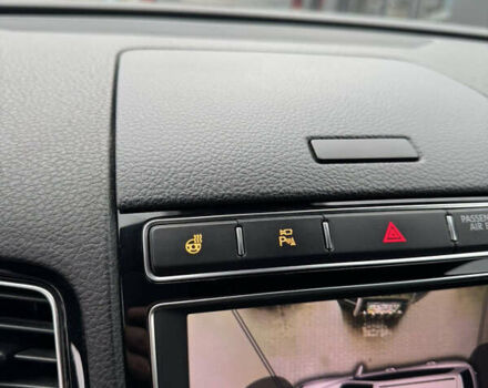 Черный Фольксваген Туарег, объемом двигателя 2.97 л и пробегом 275 тыс. км за 26000 $, фото 14 на Automoto.ua