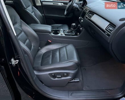 Черный Фольксваген Туарег, объемом двигателя 2.97 л и пробегом 267 тыс. км за 19900 $, фото 36 на Automoto.ua