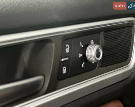 Черный Фольксваген Туарег, объемом двигателя 3 л и пробегом 56 тыс. км за 27000 $, фото 21 на Automoto.ua