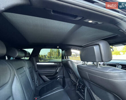 Черный Фольксваген Туарег, объемом двигателя 2.97 л и пробегом 202 тыс. км за 30000 $, фото 46 на Automoto.ua