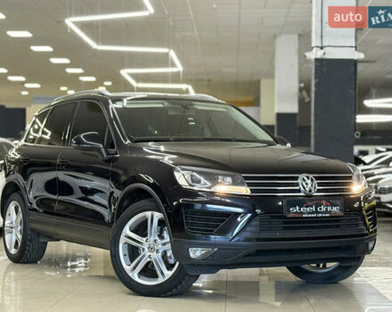 Черный Фольксваген Туарег, объемом двигателя 3 л и пробегом 258 тыс. км за 24799 $, фото 6 на Automoto.ua