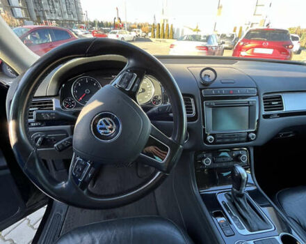 Черный Фольксваген Туарег, объемом двигателя 2.97 л и пробегом 225 тыс. км за 27500 $, фото 12 на Automoto.ua