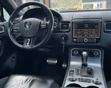 Черный Фольксваген Туарег, объемом двигателя 3 л и пробегом 266 тыс. км за 27990 $, фото 22 на Automoto.ua