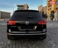 Черный Фольксваген Туарег, объемом двигателя 3.6 л и пробегом 150 тыс. км за 18000 $, фото 7 на Automoto.ua