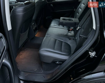 Черный Фольксваген Туарег, объемом двигателя 2.97 л и пробегом 267 тыс. км за 19900 $, фото 32 на Automoto.ua