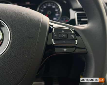 Черный Фольксваген Туарег, объемом двигателя 3 л и пробегом 212 тыс. км за 31590 $, фото 18 на Automoto.ua