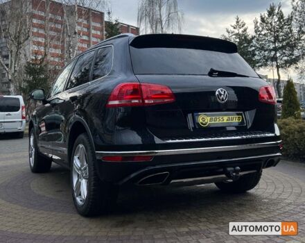 Черный Фольксваген Туарег, объемом двигателя 3 л и пробегом 212 тыс. км за 31590 $, фото 4 на Automoto.ua