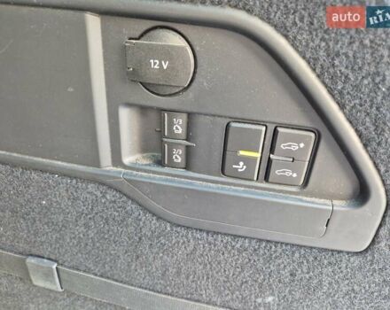 Черный Фольксваген Туарег, объемом двигателя 3 л и пробегом 263 тыс. км за 29000 $, фото 40 на Automoto.ua